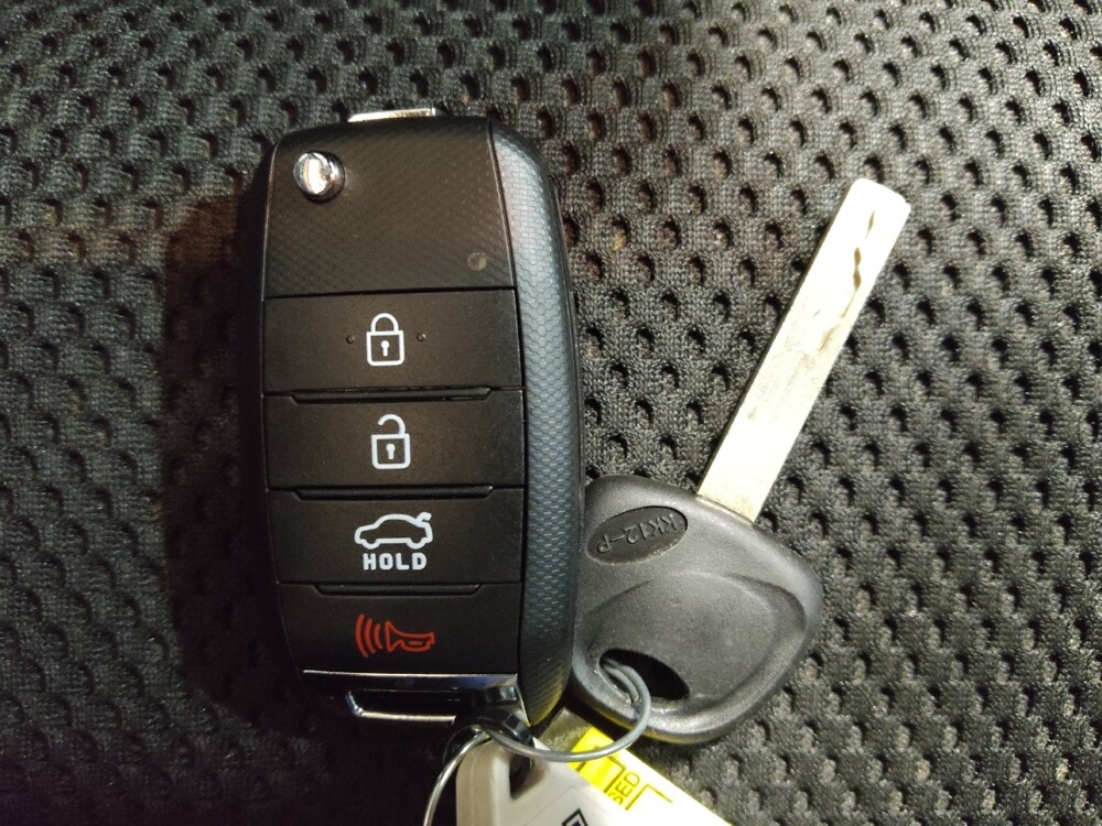 2020 Kia Optima in Plano, TX 75074 - 18131841 32