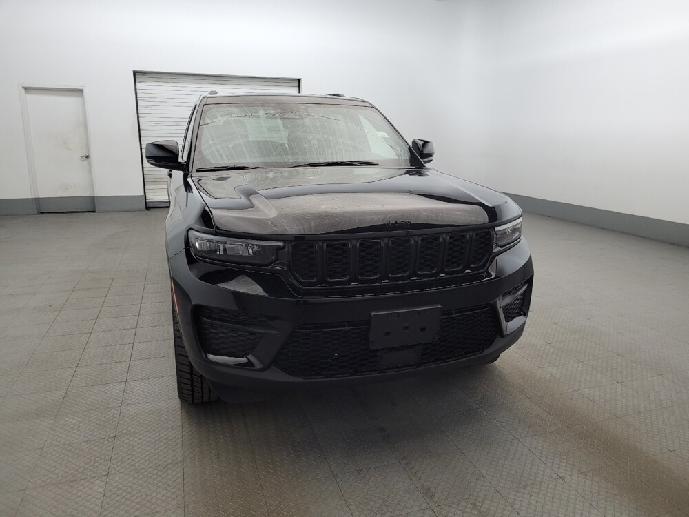 2023 Jeep Grand Cherokee in Pittsburgh, PA 15236 - 18131843 14