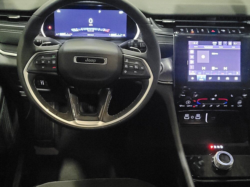 2023 Jeep Grand Cherokee in Pittsburgh, PA 15236 - 18131843 22