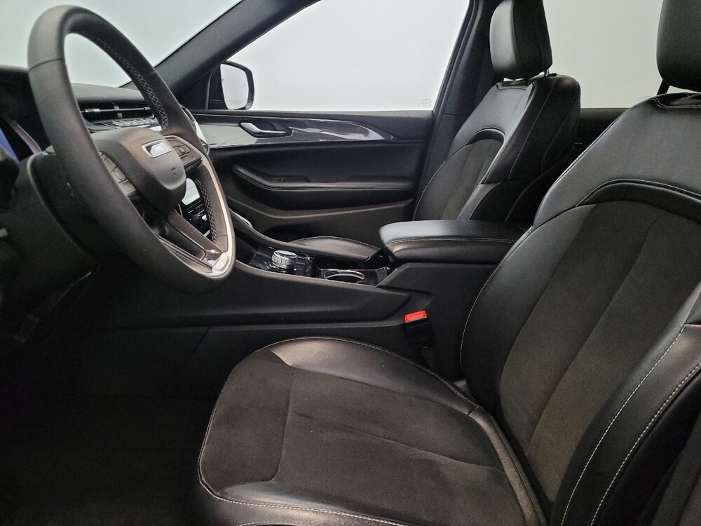 2023 Jeep Grand Cherokee in Pittsburgh, PA 15236 - 18131843 17