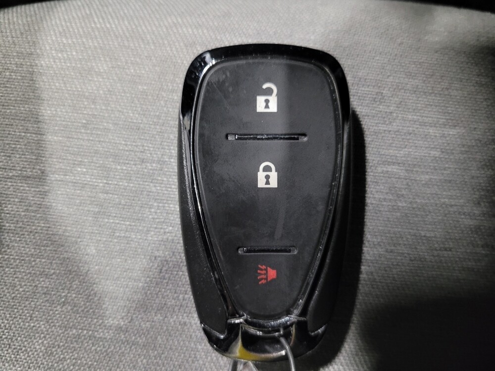 2023 Chevrolet Equinox in Pittsburgh, PA 15236 - 18131844 32