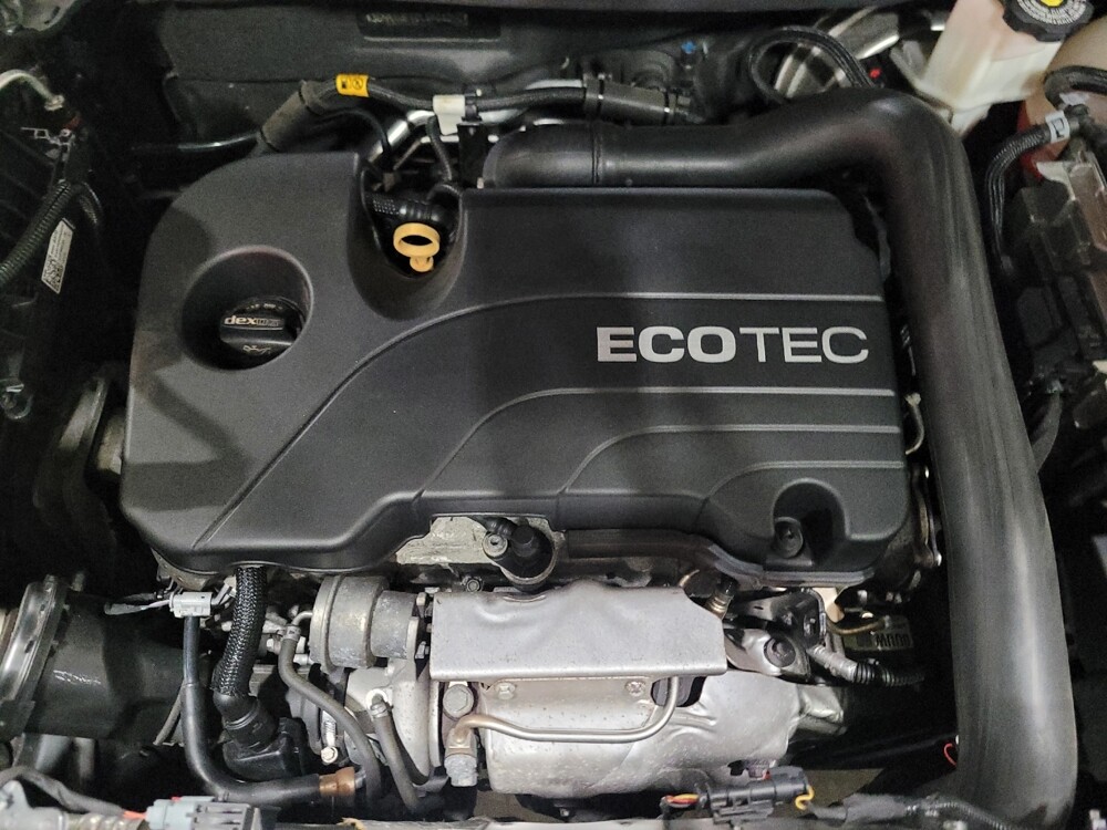 2020 Chevrolet Equinox in Pittsburgh, PA 15236 - 18131845 30