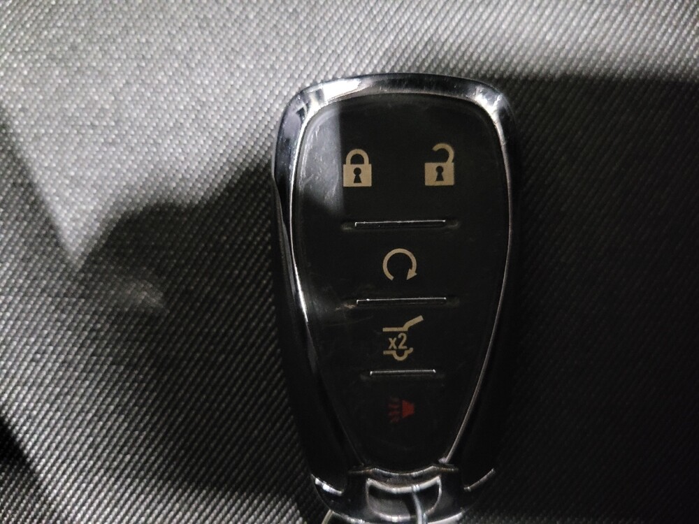 2020 Chevrolet Equinox in Pittsburgh, PA 15236 - 18131845 32