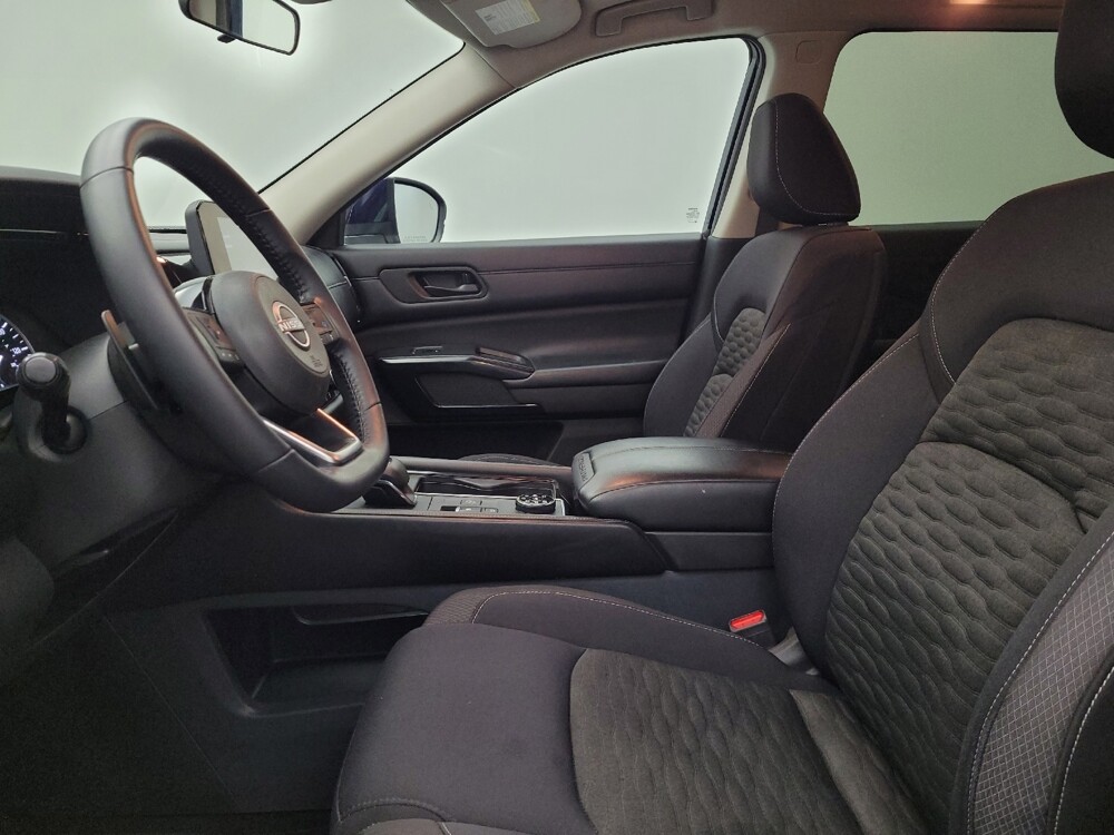 2023 Nissan Pathfinder in Toledo, OH 43617 - 18131849 17