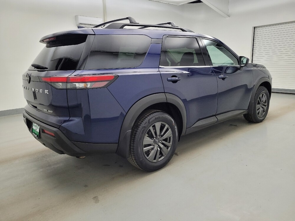 2023 Nissan Pathfinder in Toledo, OH 43617 - 18131849 10