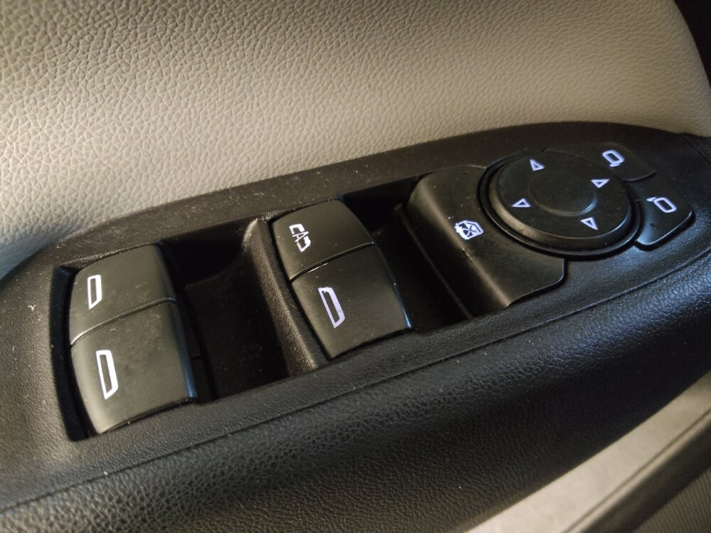 2020 Chevrolet Equinox in Columbia, SC 29210 - 18131860 27