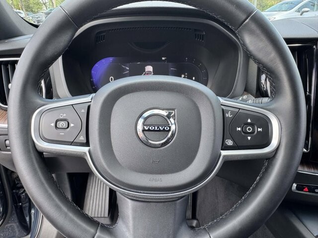 2022 Volvo XC60 in Winchester, VA 22602 - 18131897 26