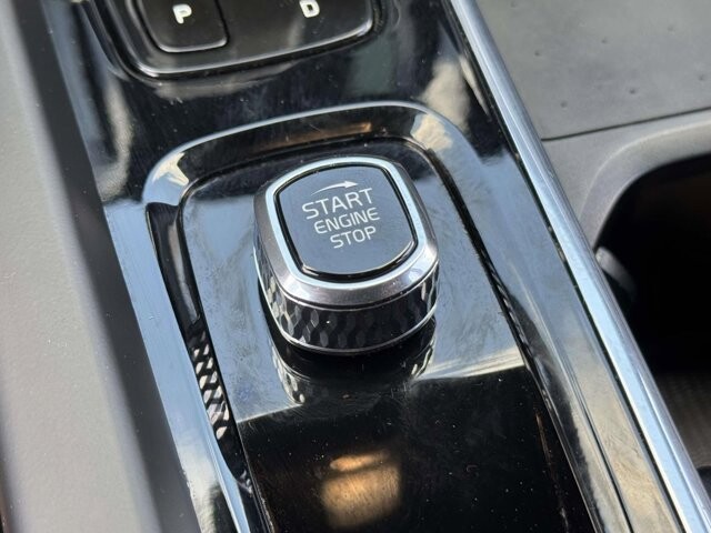 2022 Volvo XC60 in Winchester, VA 22602 - 18131897 39