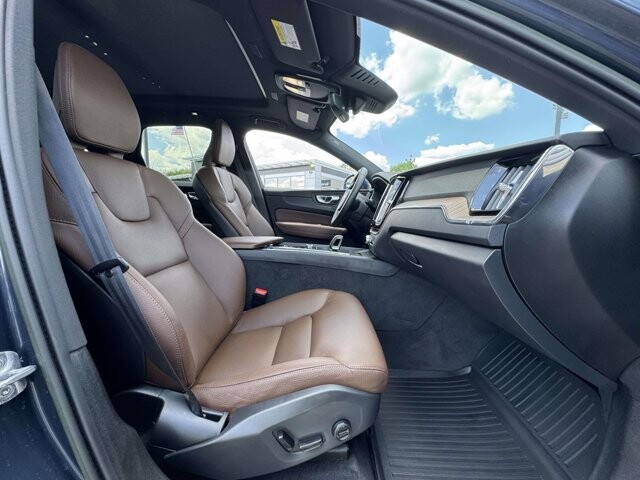 2022 Volvo XC60 in Winchester, VA 22602 - 18131897 9