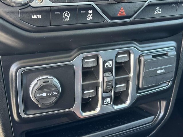 2022 Jeep Gladiator in Winchester, VA 22602 - 18131898 19