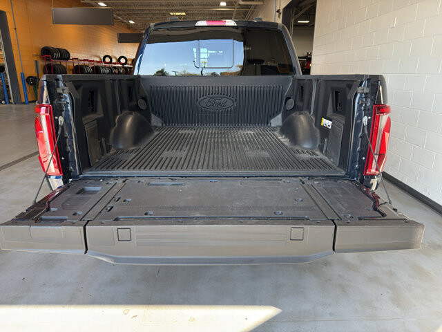 2025 Ford F150 in Burlington, WI 53105 - 18131902 21