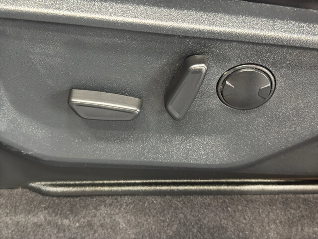 2025 Ford F150 in Burlington, WI 53105 - 18131911 42