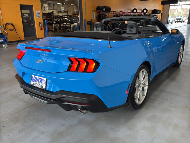 2025 Ford Mustang in Burlington, WI 53105 - 18131918 5