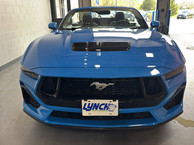 2025 Ford Mustang in Burlington, WI 53105 - 18131918 8