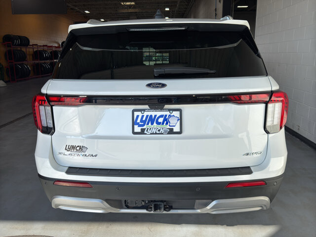 2025 Ford Explorer in Burlington, WI 53105 - 18131919 4