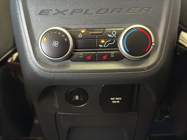 2025 Ford Explorer in Burlington, WI 53105 - 18131919 14