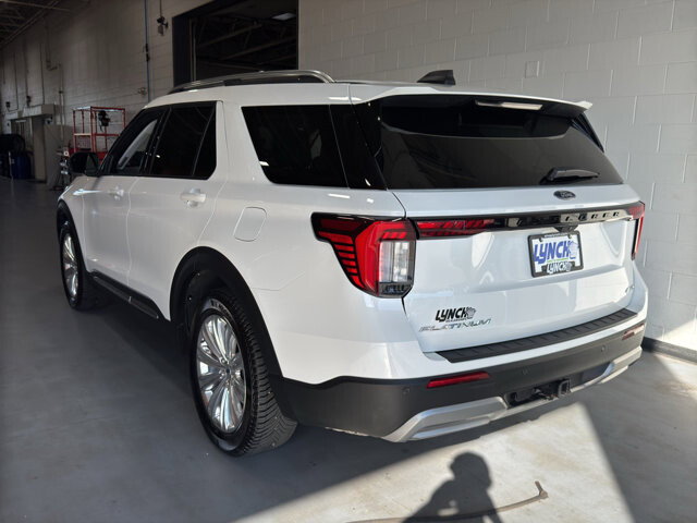 2025 Ford Explorer in Burlington, WI 53105 - 18131919 3