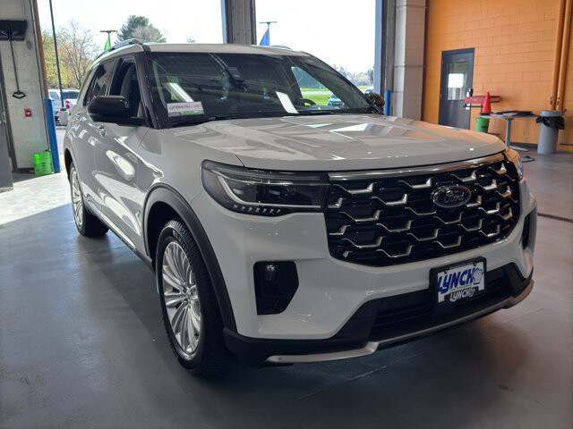 2025 Ford Explorer in Burlington, WI 53105 - 18131919 7