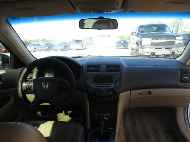 2006 Honda Accord in Oak Grove, MO 64075 - 18131922 11