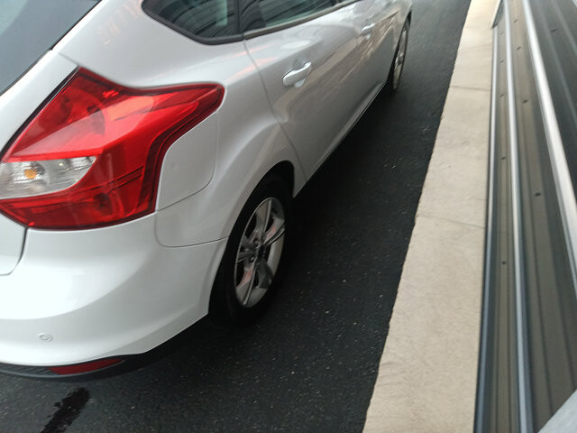 2014 Ford Focus in DuBois, PA 15801 - 18131935 5
