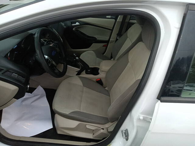 2014 Ford Focus in DuBois, PA 15801 - 18131935 9