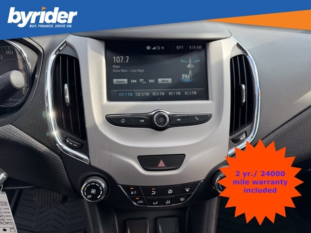 2018 Chevrolet Cruze in Conway, AR 72032 - 18131936 9