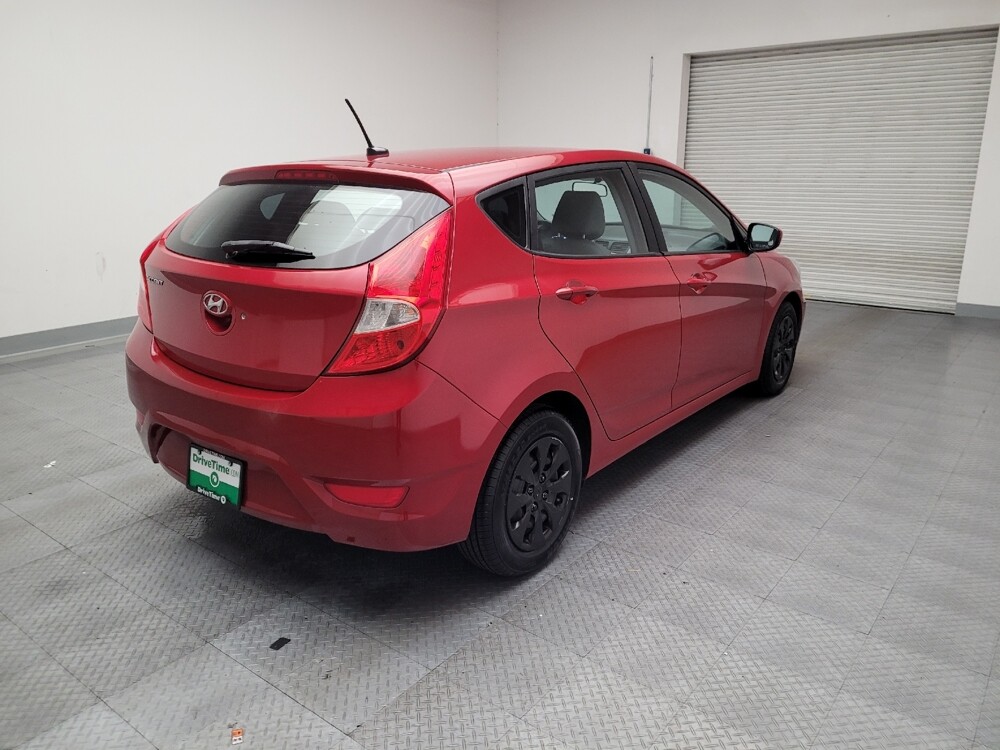 2017 Hyundai Accent in Fresno, CA 93726 - 18131943 9