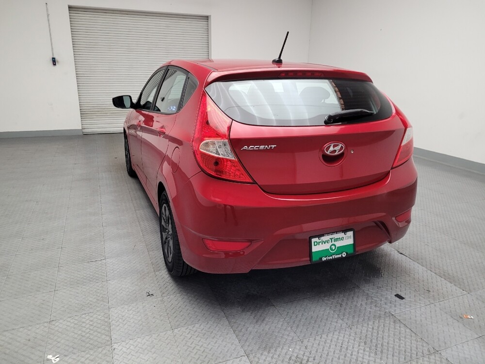 2017 Hyundai Accent in Fresno, CA 93726 - 18131943 6
