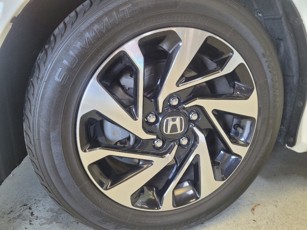 2016 Honda Civic in Torrance, CA 90504 - 18131944 31