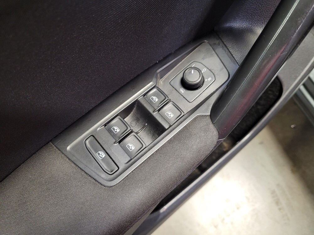 2021 Volkswagen Tiguan in Torrance, CA 90504 - 18131948 27