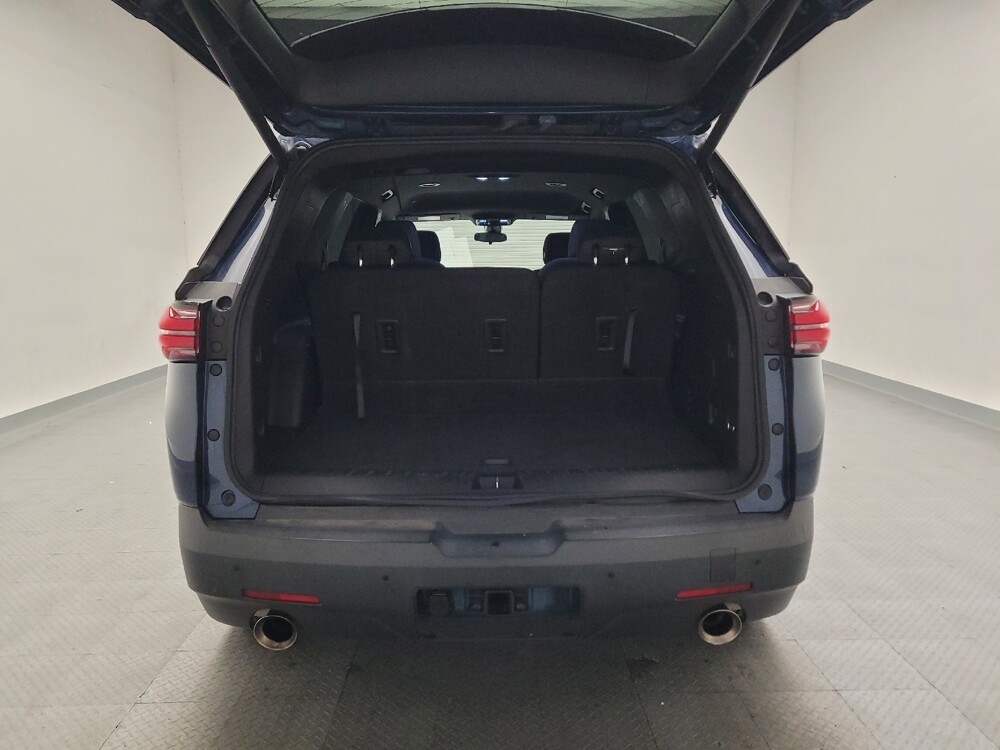 2022 Chevrolet Traverse in Riverside, CA 92504 - 18131949 29