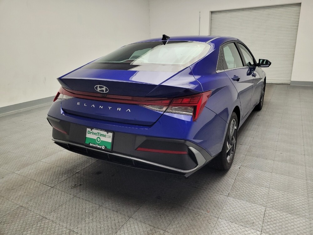 2025 Hyundai Elantra in Downey, CA 90241 - 18131950 7