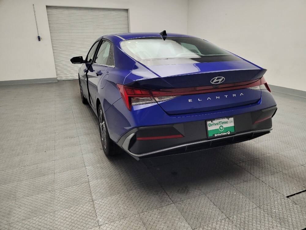 2025 Hyundai Elantra in Downey, CA 90241 - 18131950 6
