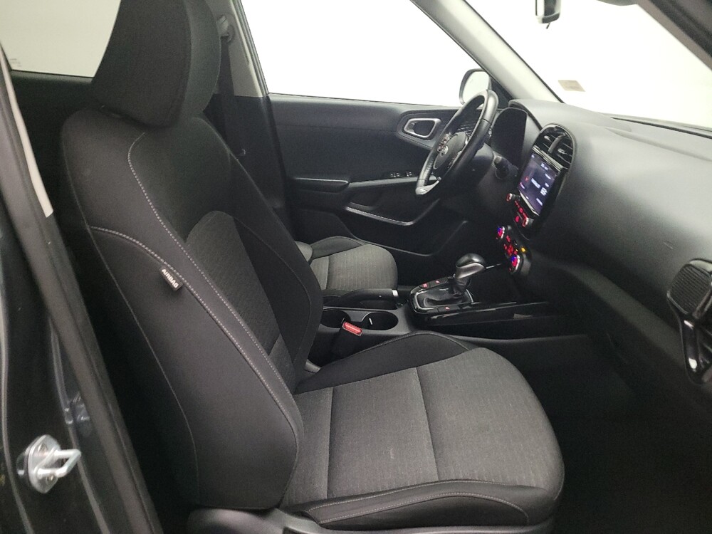 2020 Kia Soul in Fresno, CA 93726 - 18131952 21