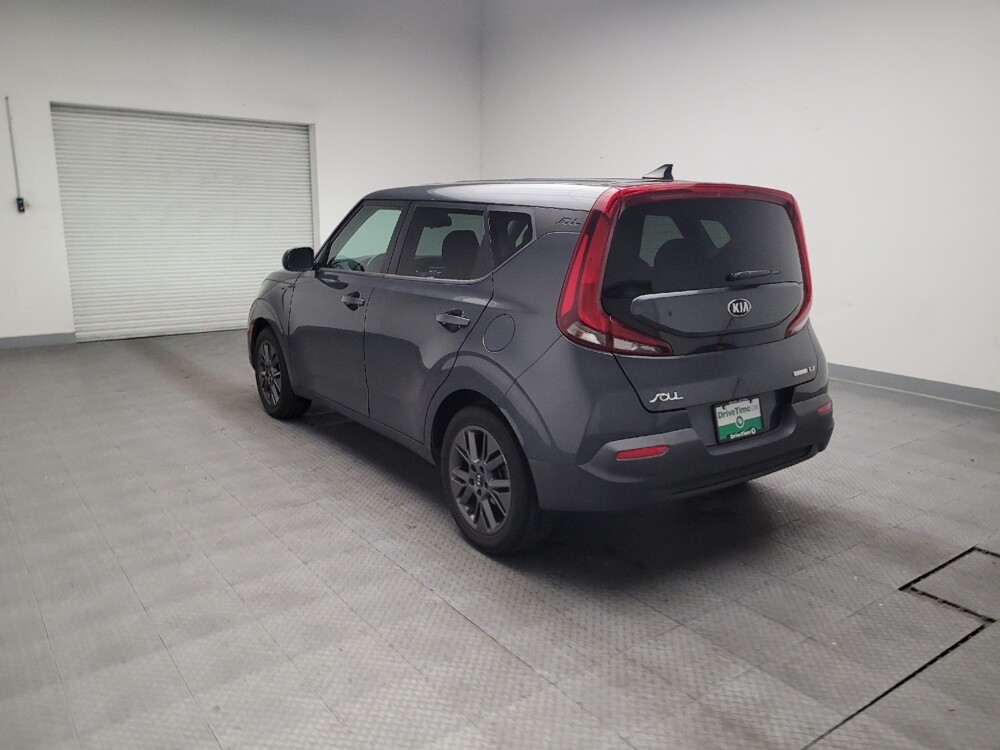 2020 Kia Soul in Fresno, CA 93726 - 18131952 5