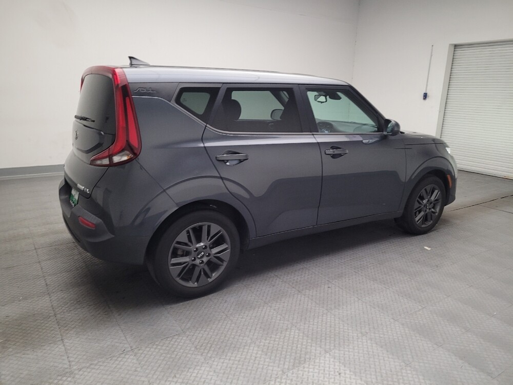 2020 Kia Soul in Fresno, CA 93726 - 18131952 10