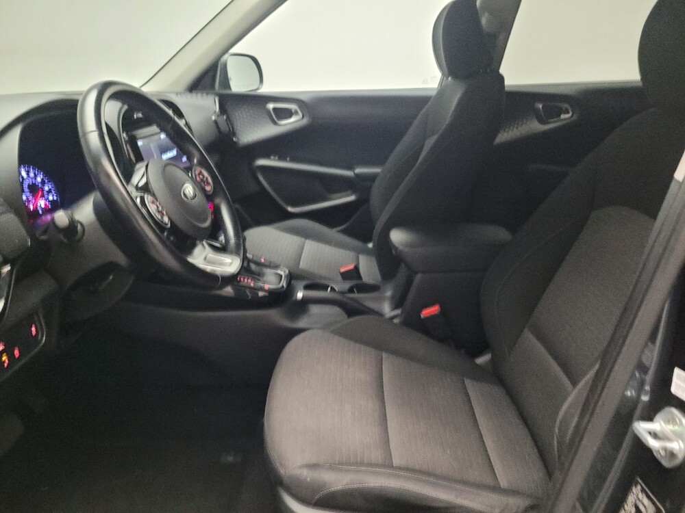 2020 Kia Soul in Fresno, CA 93726 - 18131952 17