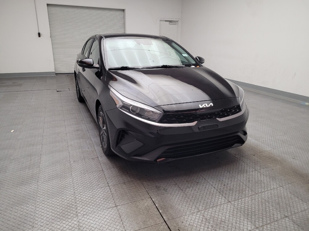 2024 Kia Forte in Montclair, CA 91763 - 18131956 14