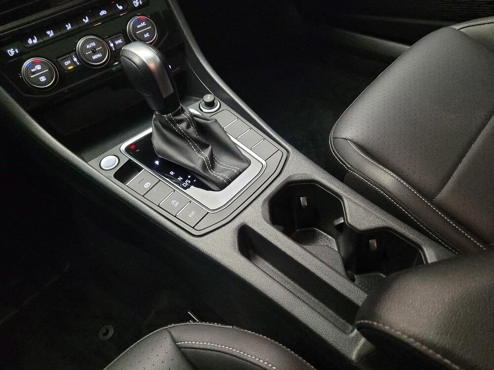 2021 Volkswagen Jetta in Montclair, CA 91763 - 18131957 26