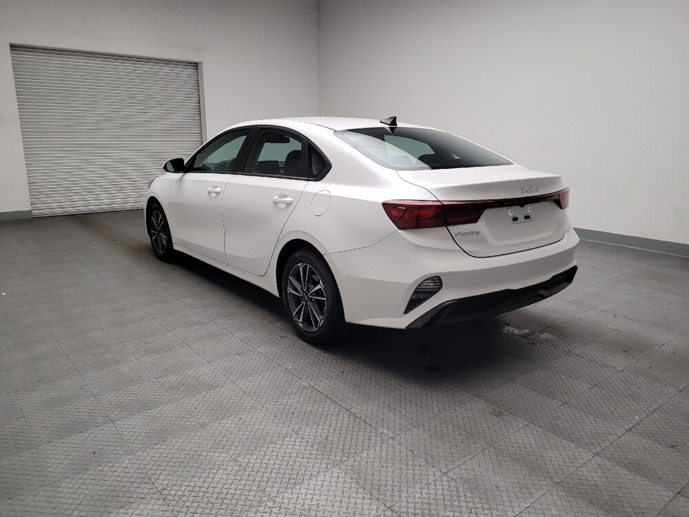 2024 Kia Forte in Montclair, CA 91763 - 18131959 5