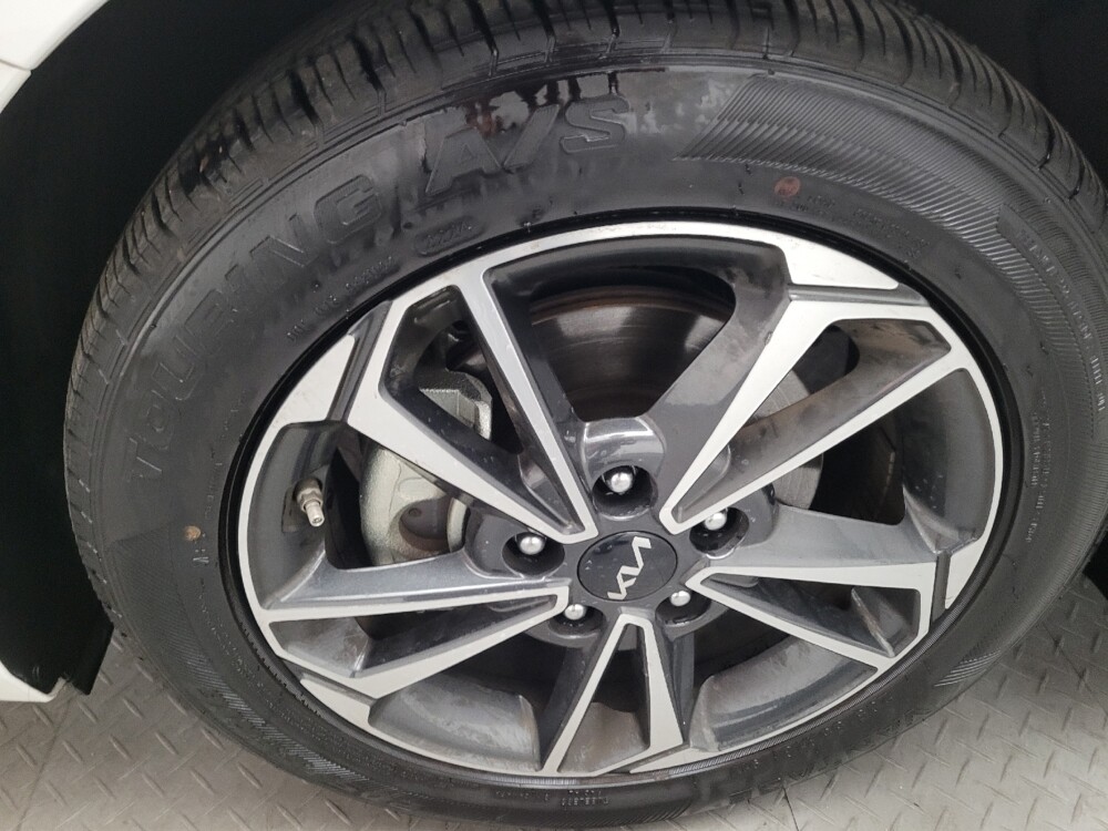 2024 Kia Forte in Montclair, CA 91763 - 18131959 31