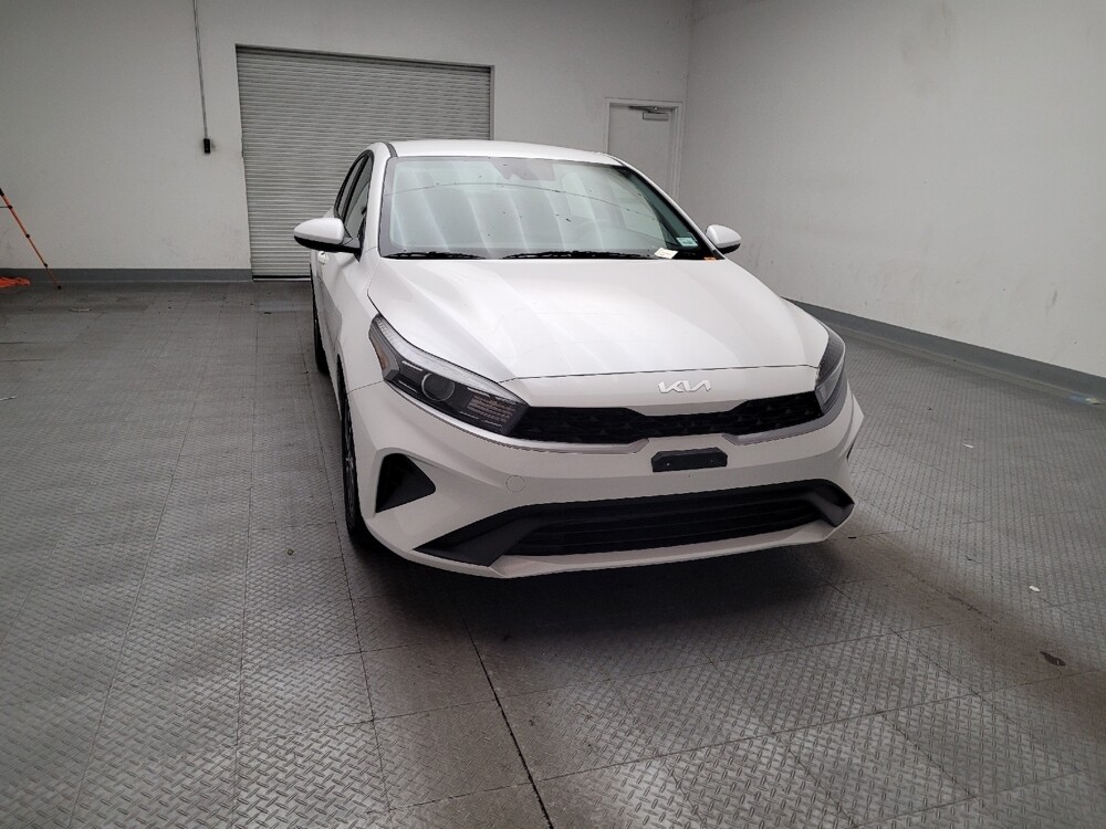 2024 Kia Forte in Montclair, CA 91763 - 18131959 14