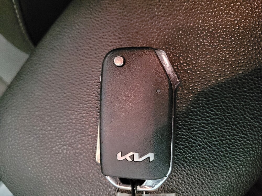 2024 Kia Forte in Montclair, CA 91763 - 18131959 32