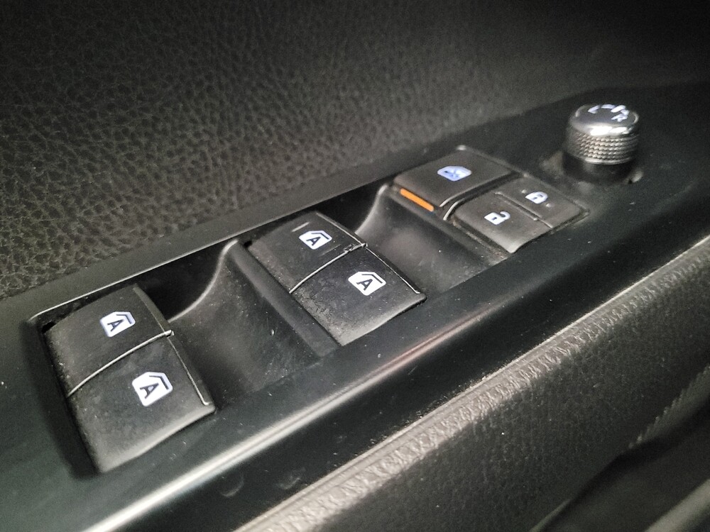 2020 Toyota Camry in Downey, CA 90241 - 18131960 27