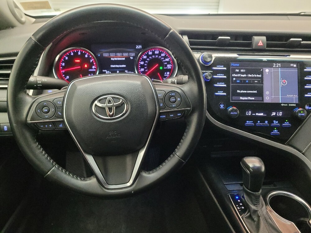 2020 Toyota Camry in Downey, CA 90241 - 18131960 22