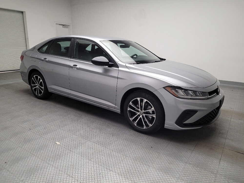 2025 Volkswagen Jetta in Downey, CA 90241 - 18131961 11