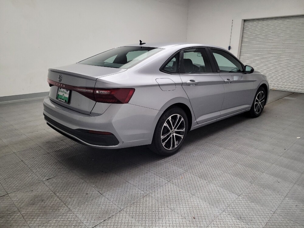 2025 Volkswagen Jetta in Downey, CA 90241 - 18131961 9