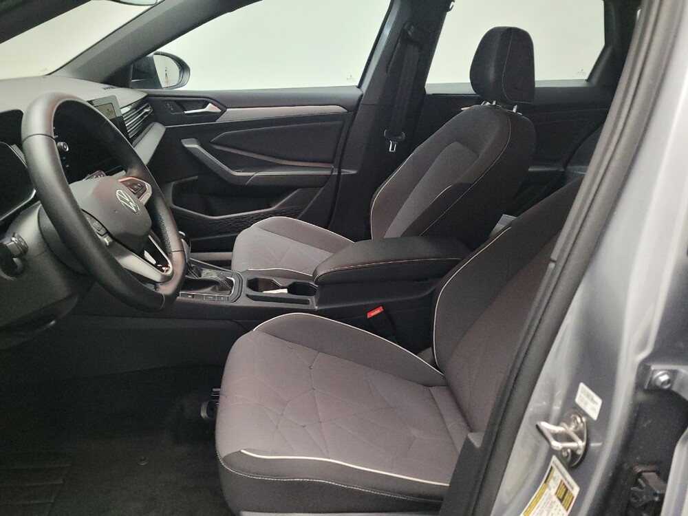 2025 Volkswagen Jetta in Downey, CA 90241 - 18131961 17