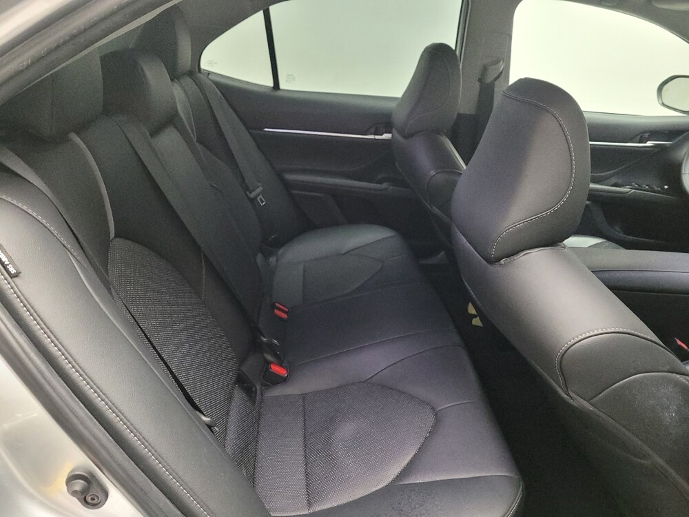 2018 Toyota Camry in Riverside, CA 92504 - 18131963 19