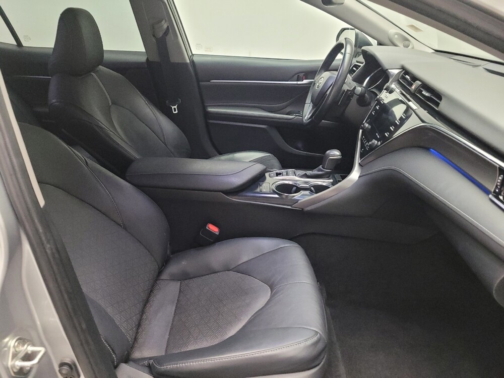 2018 Toyota Camry in Riverside, CA 92504 - 18131963 21
